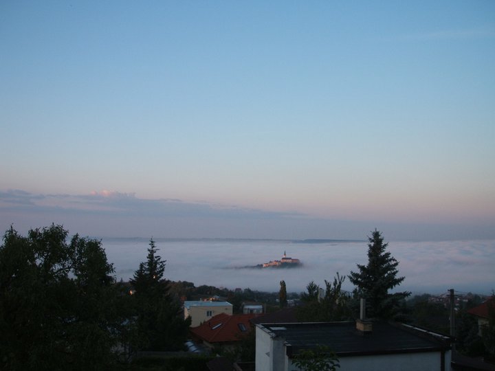 Hrad v hmle 01