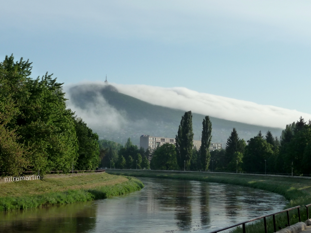 Zobor v hmle