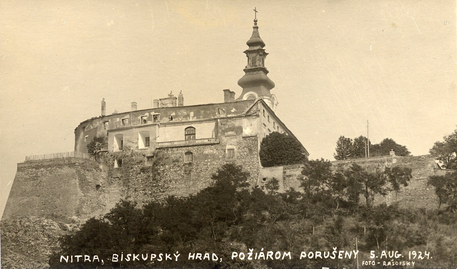 Hrad 55 po požiari 1924